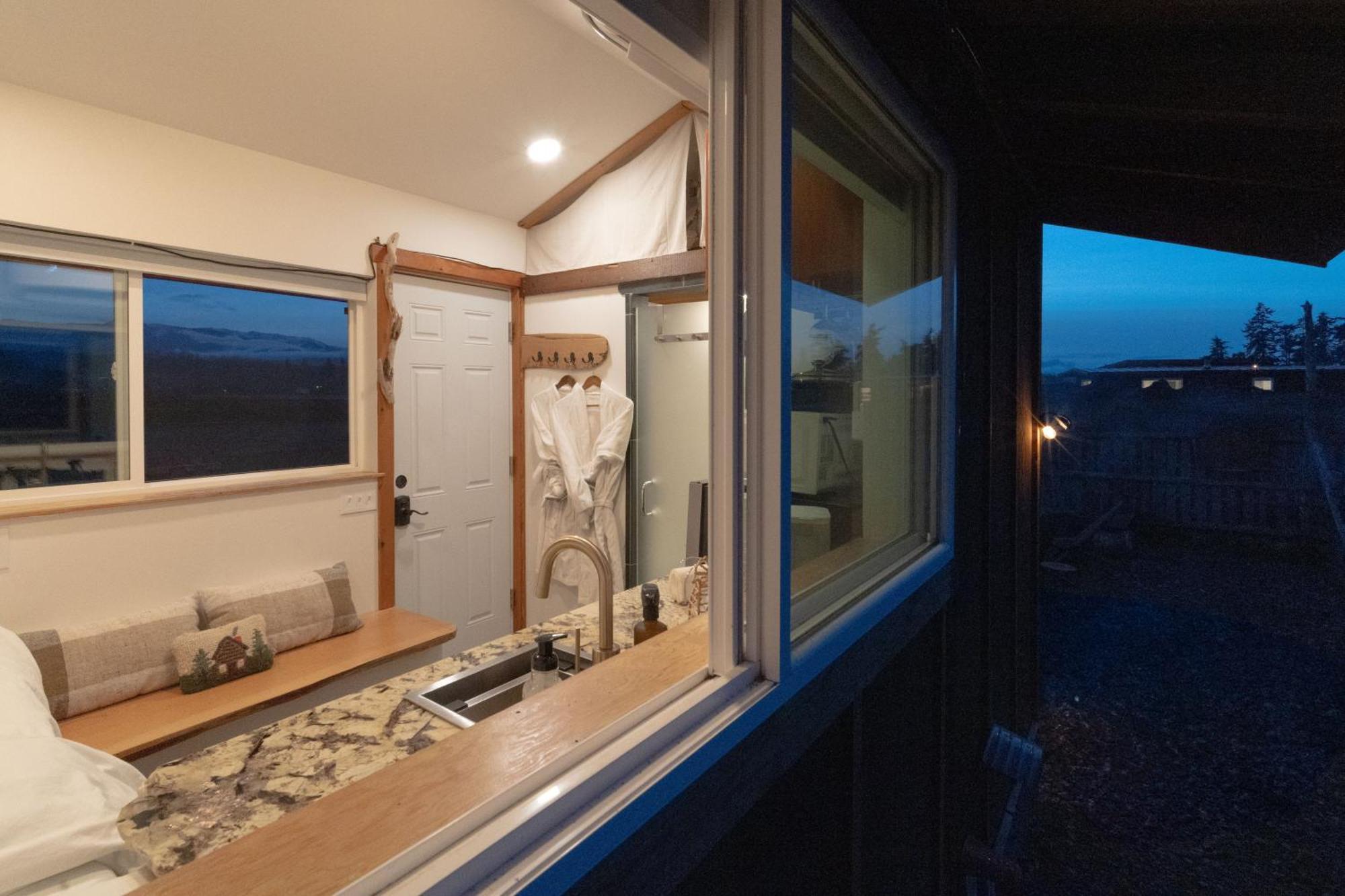 Blue Moon Tiny House, Sauna,Ht 포트앤젤레스 외부 사진